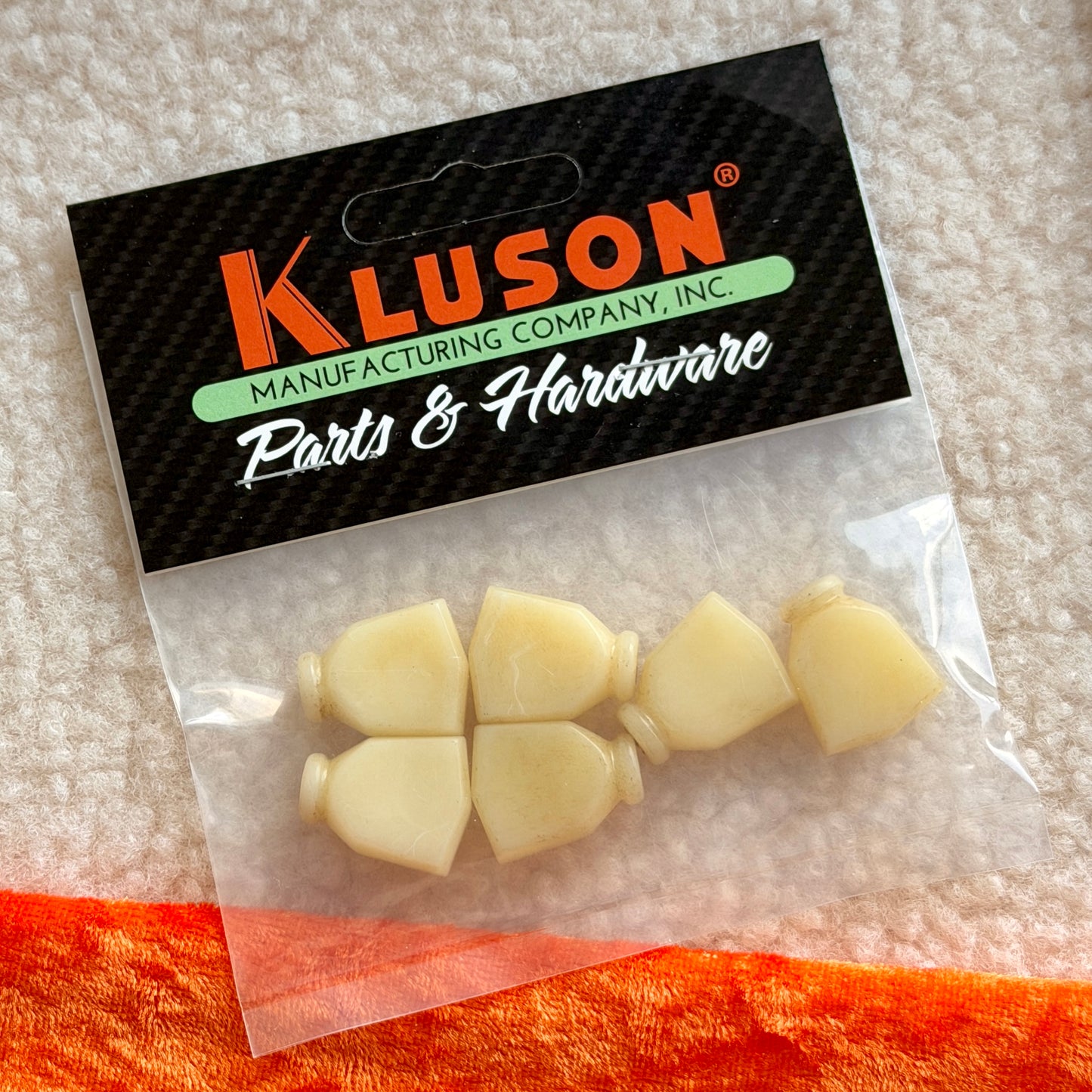 クルーソン® シングルリング・キーストーンボタン