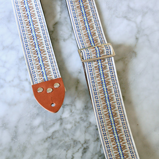 White 'Maco' Guitar/Bass Hippie Strap — official supplier photo 2