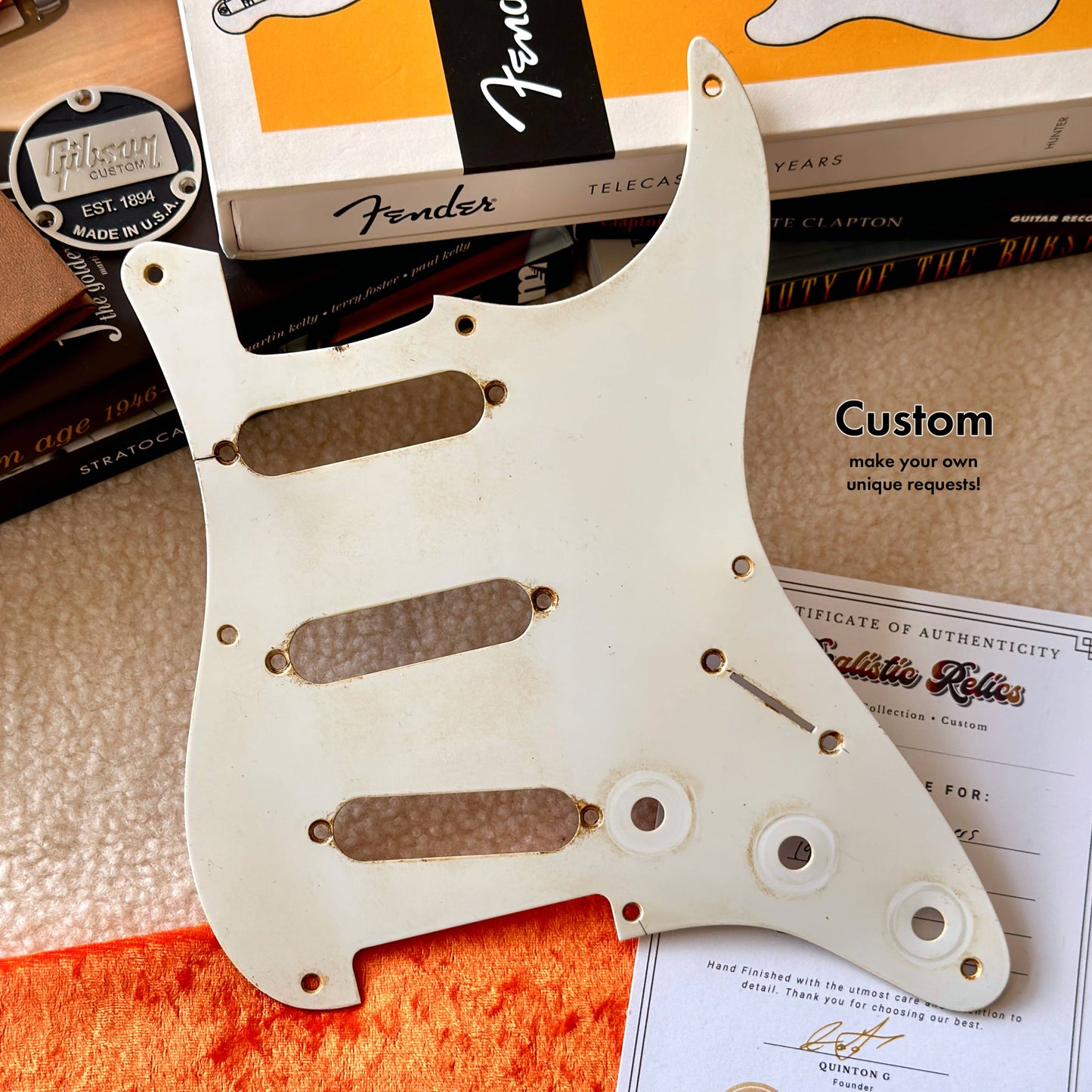 1957年製ストラト用ピックガード（ホワイト）