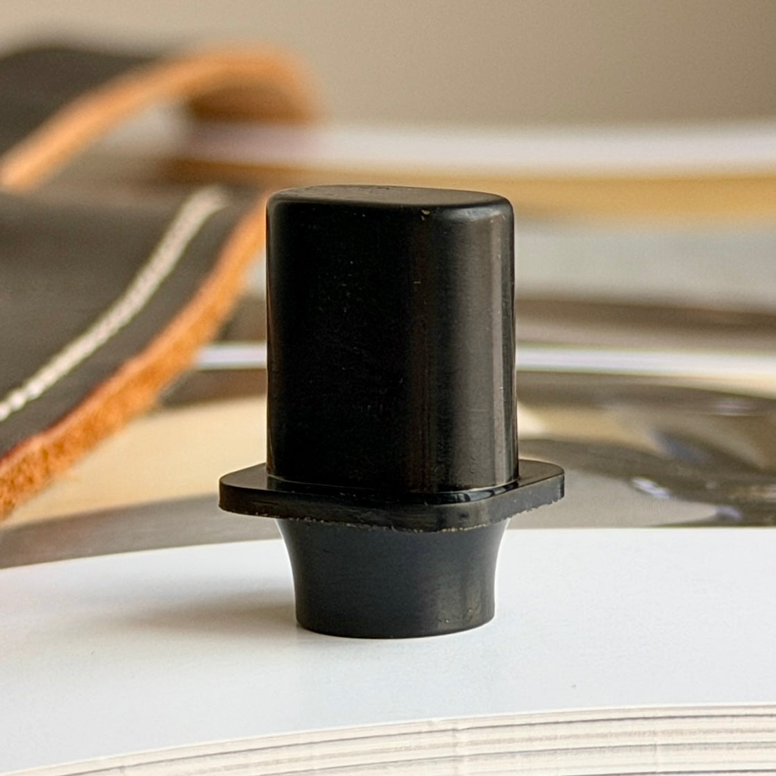 1950年代および1960年代ベークライト Tele® トップハットスイッチチップ • Daka Ware