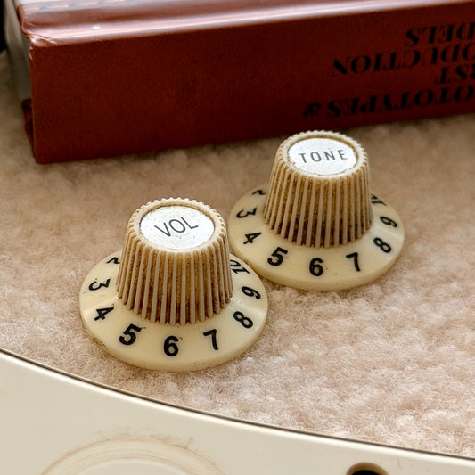 1965 Jazzmaster® ウィッチハットノブ