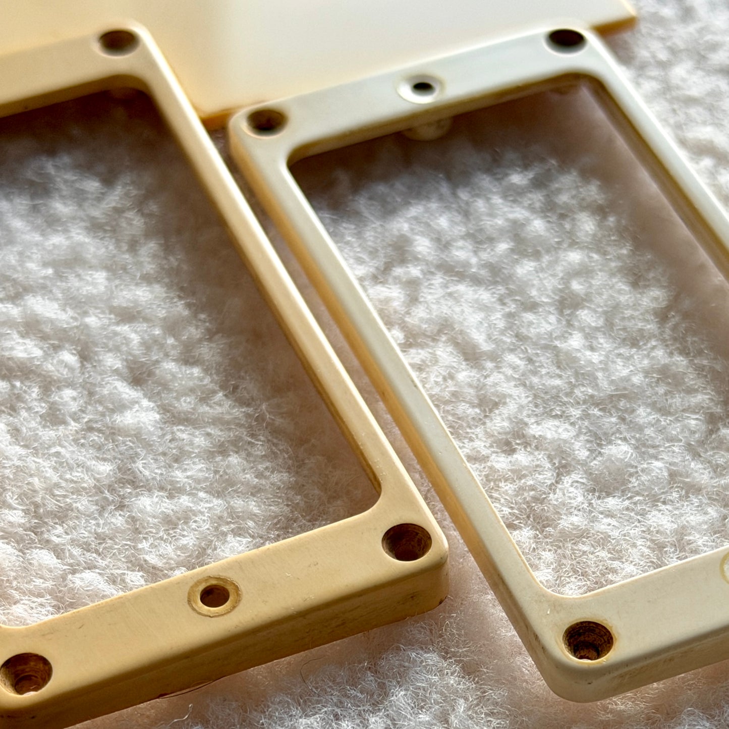 Burst • Butyrate M69 Pickup Rings 1959 Cream