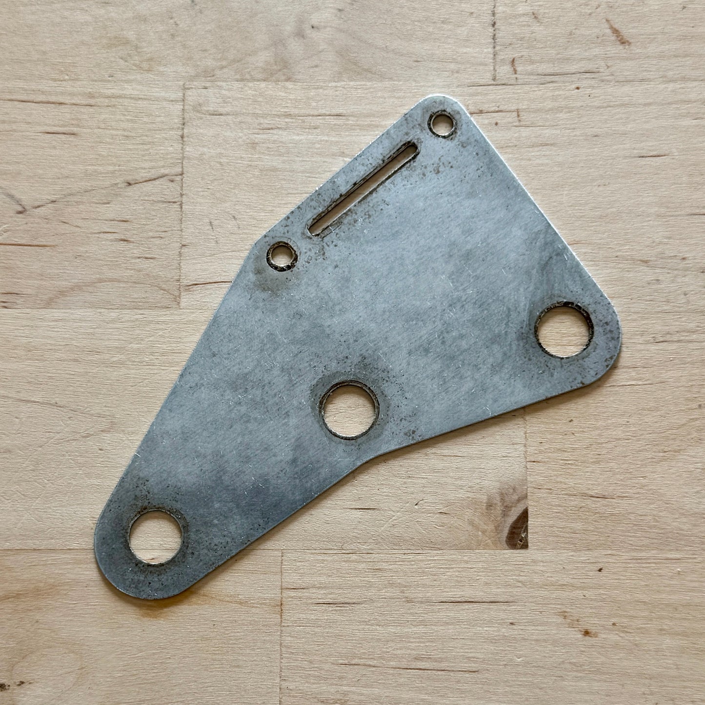 1957 ストラト® シールドプレート