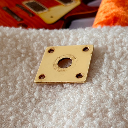 バースト • レイヤードABSスクエアジャックプレート（パンチ加工）1959