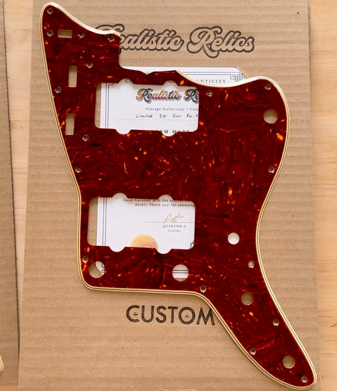 1960年代 Jazzmaster® セルロイドニトロアセテート製トーティスシェルピックガード
