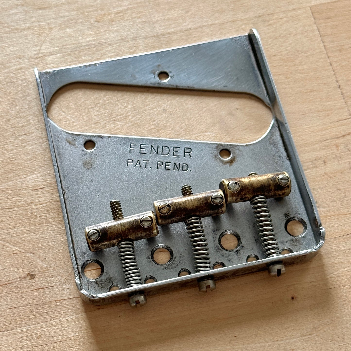 1950 Tele®ブラスサドル