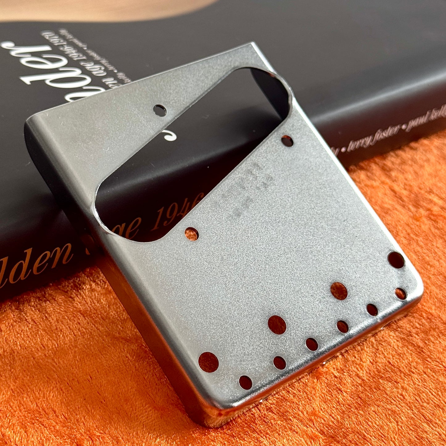 Pre-CBS • 1950年代中頃 Tele® ブリッジプレート レプリカ