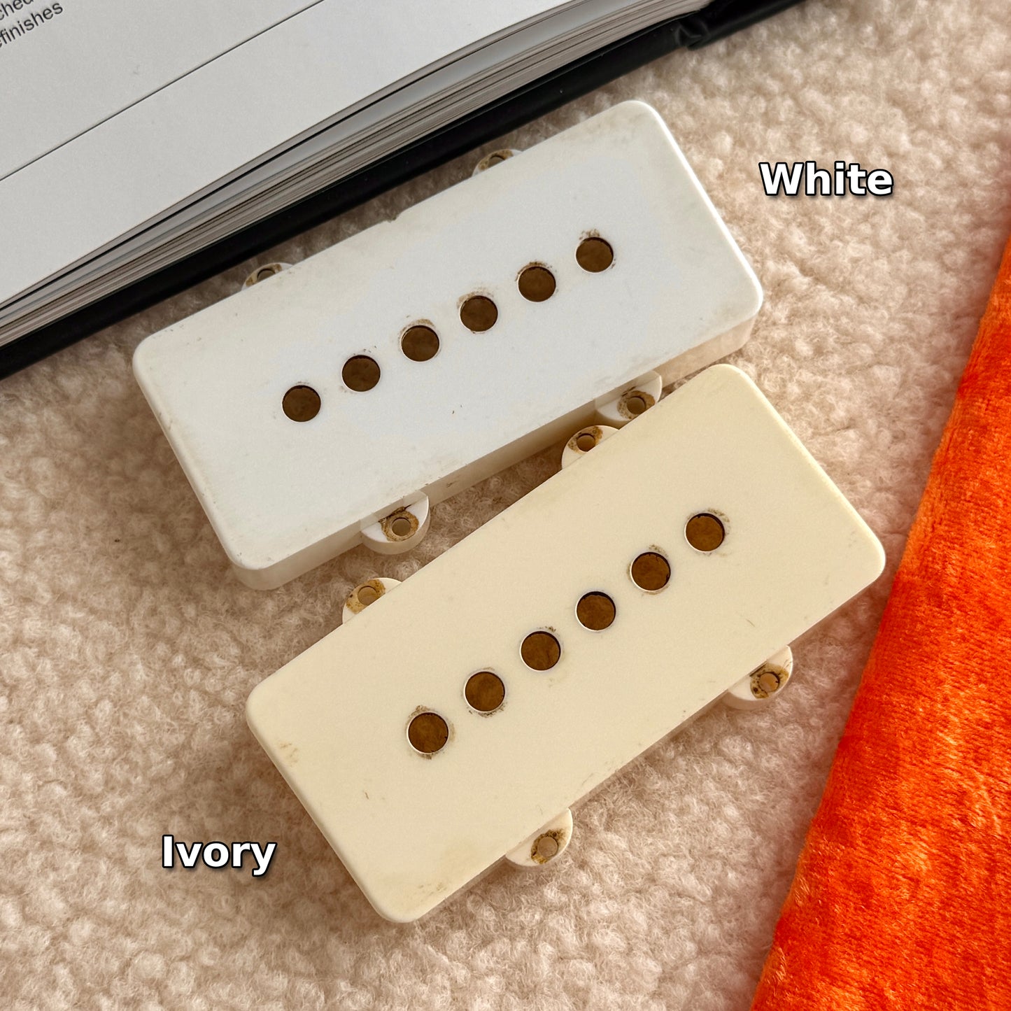 Jazzmaster®ピックアップカバー（ホワイト）