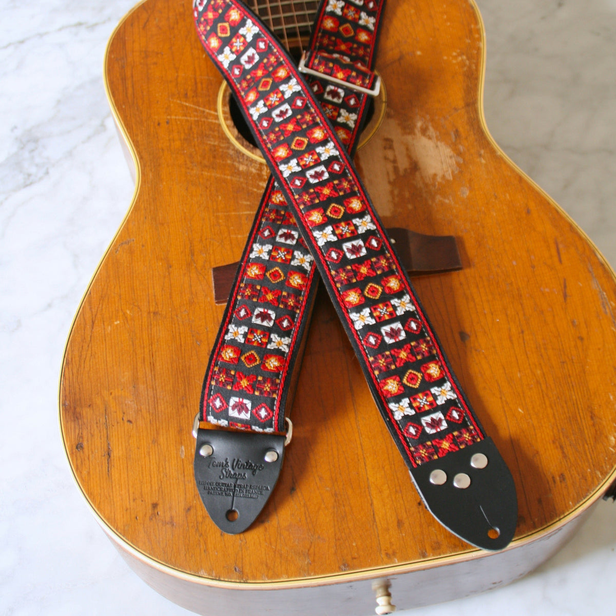 Red 'Woodstock' Guitar/Bass Hippie Strap — official supplier photo 3